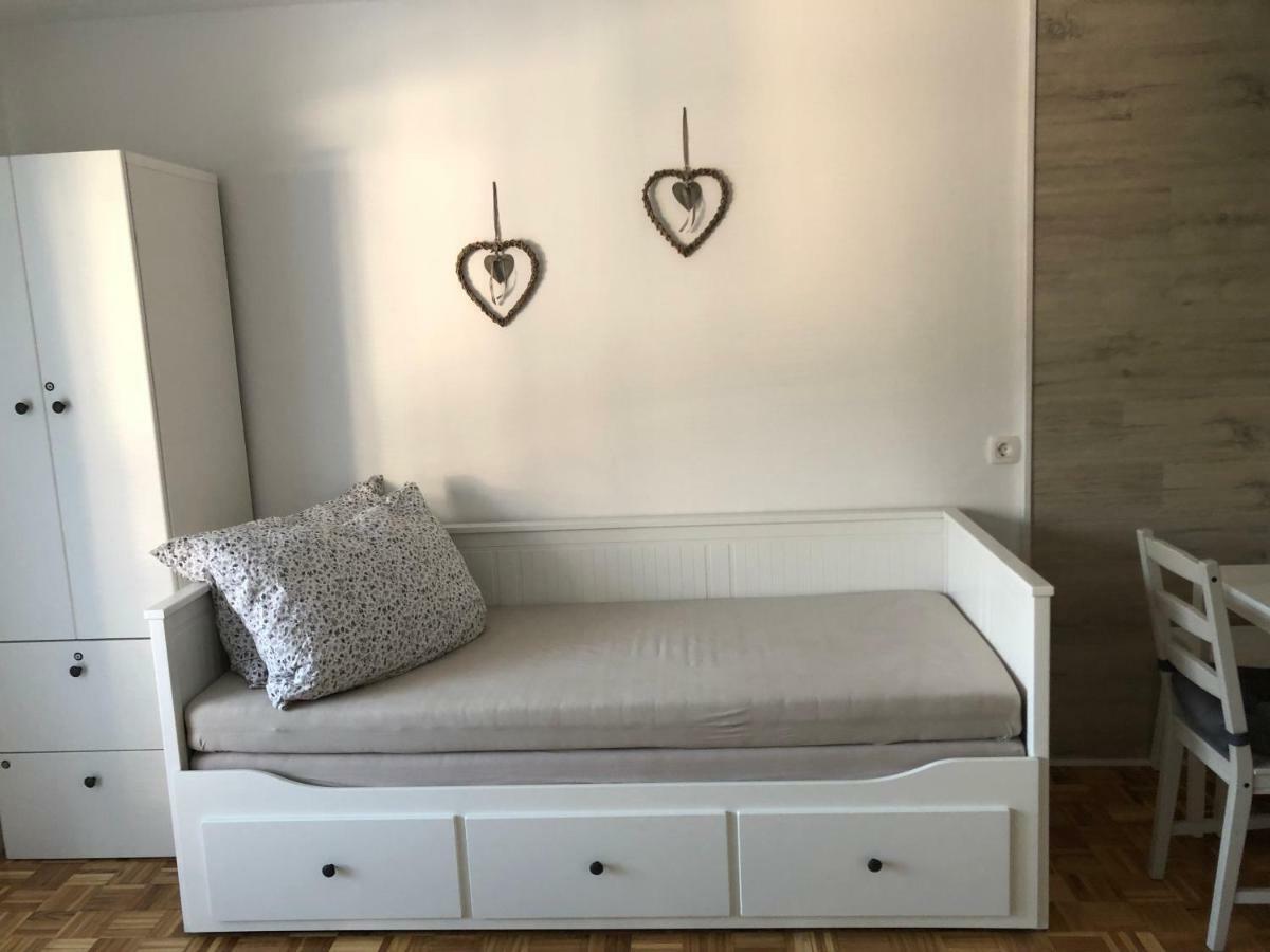 Apartma Vintage בוהין מראה חיצוני תמונה